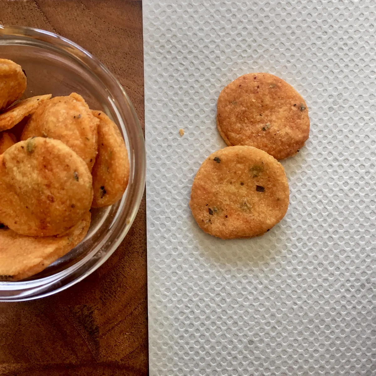Chilli crackers