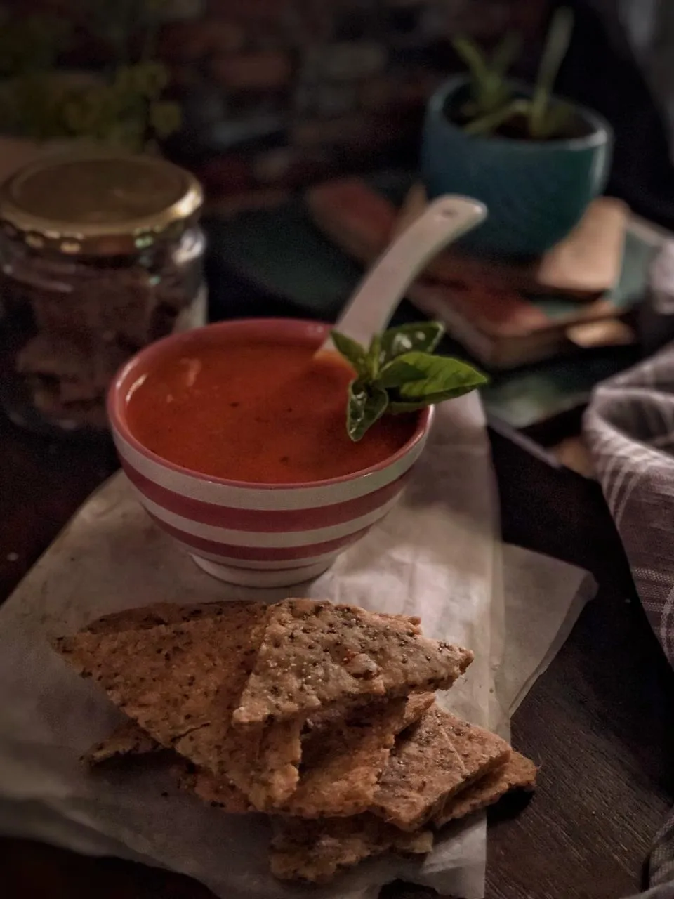 Spicy Coconut Basil Crackers