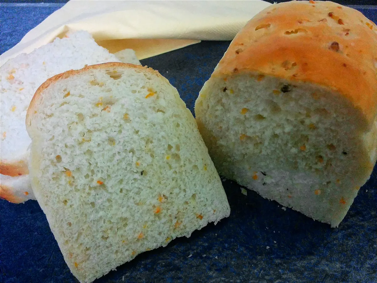Spicy white bread